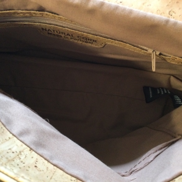 NATURAL CORK Crossbody Woman’s Adjustable Strap Blue Accents Used Purse - Picture 7 of 7